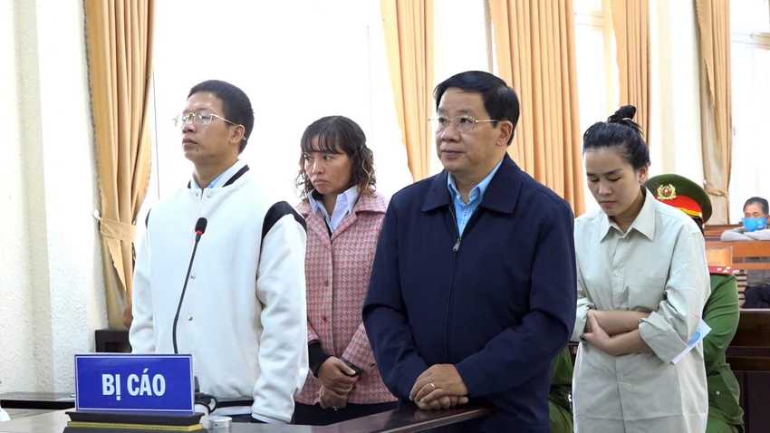 Việt Á