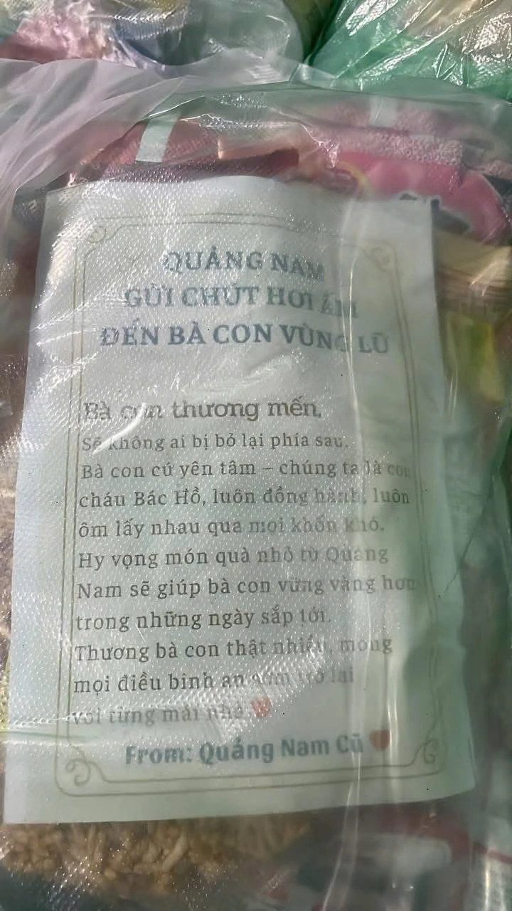 gom-hang.jpg