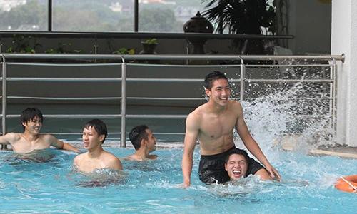 Tối nay, U19 Việt Nam sẽ dự Gala cùng ba đội bóng khách mời tham gia giải U19 quốc tế - NutiFood Cup. IMG-7430-1143-1389073142.jpg