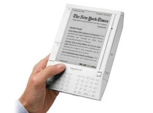 Amazon Kindle (2007).