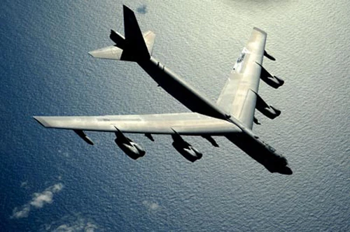 Một máy bay ném bom B-52 của Mỹ bay qua Thái Bình Dương. Ảnh minh họa:US Air Force Một máy bay ném bom B-52 của Mỹ bay qua Thái Bình Dương. Ảnh minh họa:US Air Force