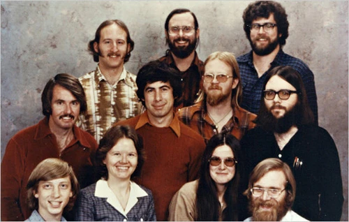 11 thành viên đầu tiên của Microsoft được chụp năm 1978. pic-9-8857-1392027128.jpg