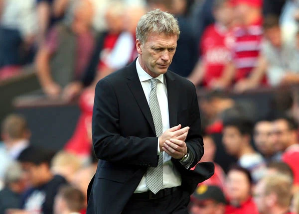 Xa vời Top 4, Moyes “đòi” hat-trick cho Van Persie ảnh 1
