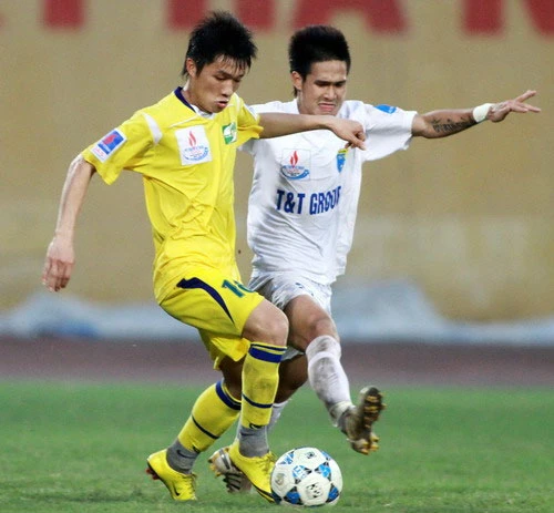 Cầu thủ đạp gãy chân đối thủ ở V-League sẽ bị phạt nặng ảnh 2 t357717-7873-1393496705.jpg