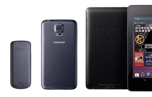 Sau nhiều chờ đợi, điện thoại Galaxy S5 cũng xuất hiện tại triển lãm MWC ở Tây Ban Nha ngày 24/2 nhưng chưa đáp ứng được kỳ vọng cao của người sử dụng. Nhiều ảnh chế đã ra đời, như một số trang web đùa rằng Nokia kiện Samsung vì đã sử dụng thiết kế nắp lưng "đục lỗ" có trên điện thoại 1202và số tiền phạt dự kiến còn cao hơn con số gần 1 tỷ USD mà Samsung phải trả Apple. S5-6203-1393597094.jpg