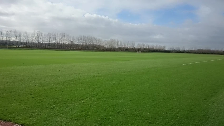 U19 Việt Nam háo hức tập luyện chờ gặp U19 Arsenal ảnh 1 U19 Việt Nam háo hức tập luyện chờ gặp U19 Arsenal ảnh 1