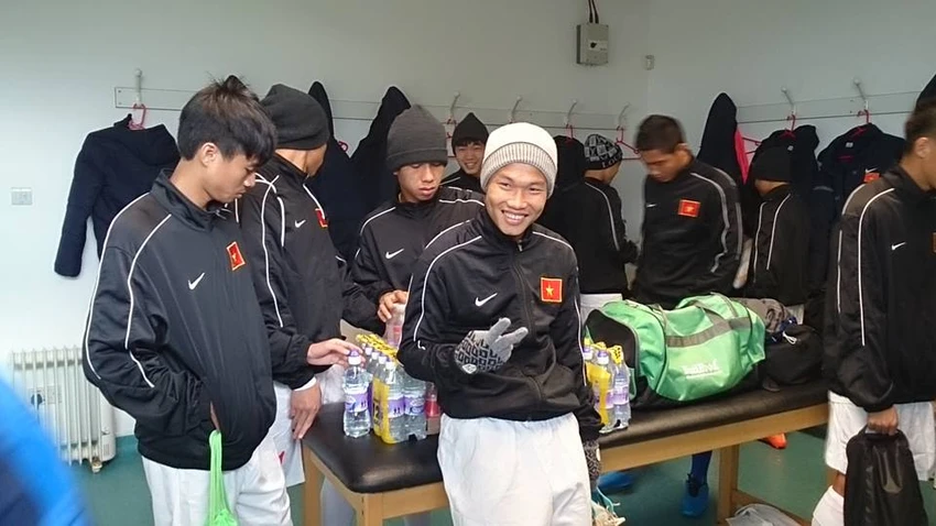 U19 Việt Nam háo hức tập luyện chờ gặp U19 Arsenal ảnh 3 U19 Việt Nam háo hức tập luyện chờ gặp U19 Arsenal ảnh 3