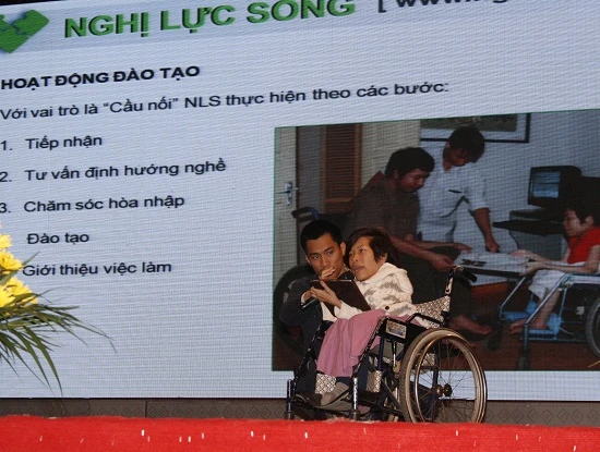 Máy tính giúp người khuyết tật có thu nhập 6 - 7 triệu đồng/tháng ảnh 1 Máy tính giúp người khuyết tật có thu nhập 6 - 7 triệu đồng/tháng ảnh 1
