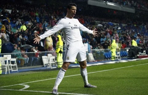 Ghi bàn mở tỷ số, Ronaldo vẫn bị fan Real la ó vì ‘ích kỷ’ ảnh 1 Ghi bàn mở tỷ số, Ronaldo vẫn bị fan Real la ó vì ‘ích kỷ’ ảnh 1