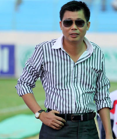 Bầu Trường rất bực mình khi biết nhiều cầu thủ thi đấu không hết mình. Ảnh: MH. truong-jpg-1349865447-480x0-1792-1397136
