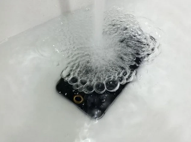  Những hình ảnh mới về iPhone 6 chống nước ảnh 1