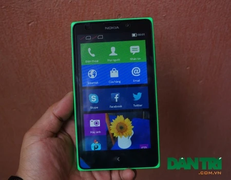 Nokia XL.