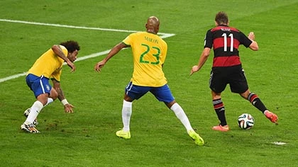 Nhìn lại thất bại bẽ bàng 1-7 của Brazil trước Đức ảnh 5 Nhìn lại thất bại bẽ bàng 1-7 của Brazil trước Đức ảnh 5
