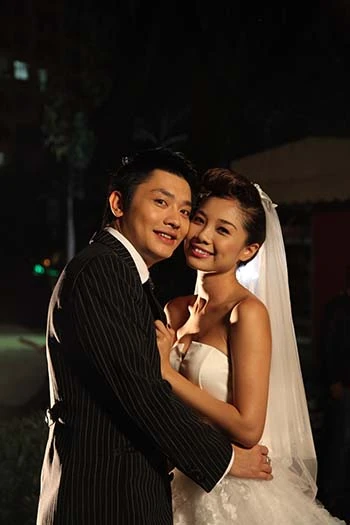 Thân Thúy Hà đắm say với tình trẻ trong phim mới ảnh 5