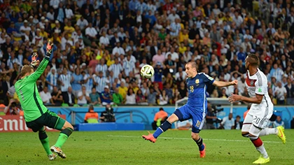 Nhìn lại diễn biến trận chung kết kinh điển giữa Đức và Argentina ảnh 16 Nhìn lại diễn biến trận chung kết kinh điển giữa Đức và Argentina ảnh 16