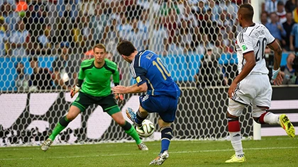 Nhìn lại diễn biến trận chung kết kinh điển giữa Đức và Argentina ảnh 9 Nhìn lại diễn biến trận chung kết kinh điển giữa Đức và Argentina ảnh 9