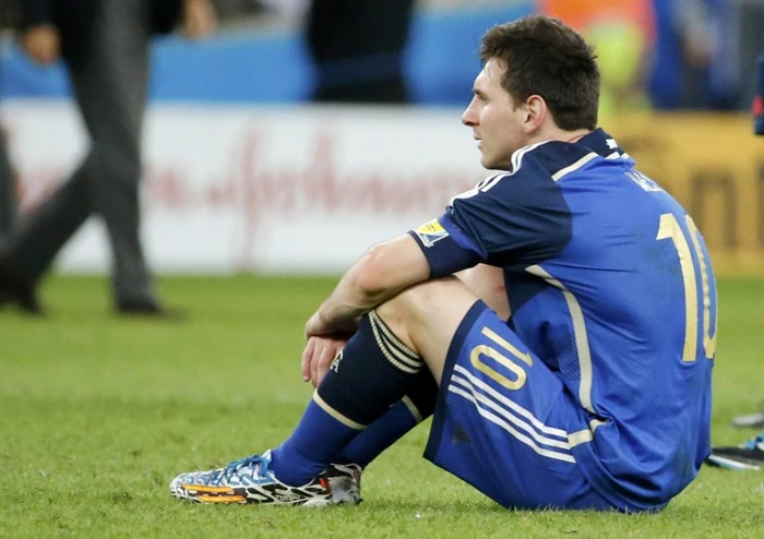Messi “đắng lòng” nhìn cúp vàng tuột khỏi tầm tay ảnh 5