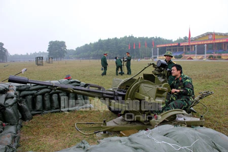 Nhiều khí tài quang-điện tử được ứng dụng trong huấn luyện, tác chiến ảnh 2 Nhiều khí tài quang-điện tử được ứng dụng trong huấn luyện, tác chiến ảnh 2