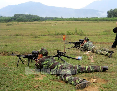 Nhiều khí tài quang-điện tử được ứng dụng trong huấn luyện, tác chiến ảnh 3 Nhiều khí tài quang-điện tử được ứng dụng trong huấn luyện, tác chiến ảnh 3