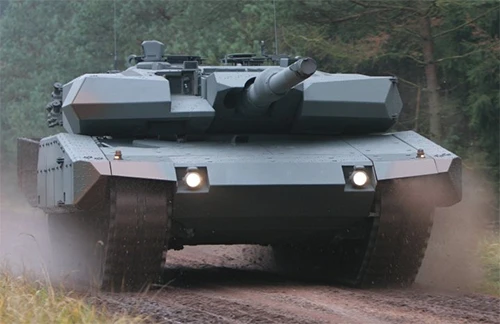 Thiết kế và trang bị của xe tăng Leopard-2 rất phù hợp với điều kiện địa hình tại châu Âu theo học thuyết quân sự của phương Tây. Phiên bản mới nhất của dòng xe tăng Leopard-2 - Leopard-2A7. Phiên bản Leopars-2SG được "nhiệt đới hóa" phù hợp với điều kiện hoạt động của quân đội Singapore. Thiết kế và trang bị của xe tăng Leopard-2 rất phù hợp với điều kiện địa hình tại châu Âu theo học thuyết quân sự của phương Tây. Phiên bản mới nhất của dòng xe tăng Leopard-2 - Leopard-2A7. Phiên bản Leopars-2SG được "nhiệt đới hóa" phù hợp với điều kiện hoạt động của quân đội Singapore.