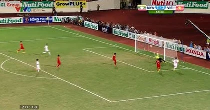 Người hâm mộ ngất ngây trước màn trình diễn ấn tượng của U19 Việt Nam ảnh 2 Người hâm mộ ngất ngây trước màn trình diễn ấn tượng của U19 Việt Nam ảnh 2