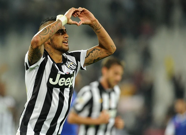 Vidal giúp Juventus đi vào lịch sử Serie A ảnh 1