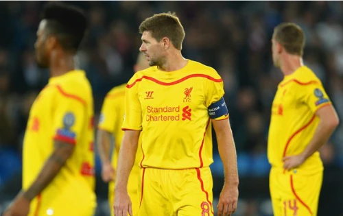 Gerrard và đồng đội có một trận cầu thất vọng. Ảnh:AFP. 2157973-w2-2345-1412195902.jpg