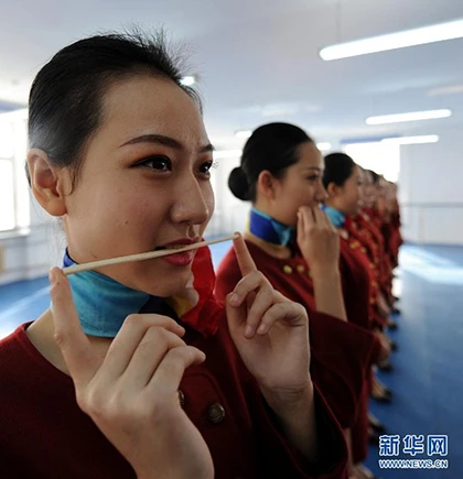 Bên trong lò luyện tiếp viên hàng không Trung Quốc ảnh 2 Bên trong lò luyện tiếp viên hàng không Trung Quốc ảnh 2
