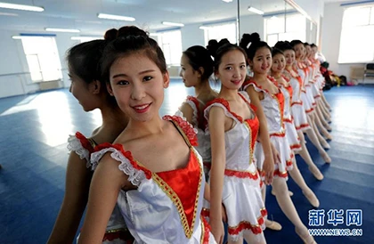 Bên trong lò luyện tiếp viên hàng không Trung Quốc ảnh 8 Bên trong lò luyện tiếp viên hàng không Trung Quốc ảnh 8
