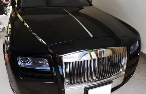 Rolls-Royce Ghost cũng đi sơn chóa đèn với tông màu xanh khói nhạt. rolls-royce-ghost-1-4029-1414209648.jpg