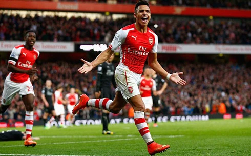 Alexis Sanchez vừa lập cú đúp trong chiến thắng 3-0 trước Burnley tại Ngoại hạng Anh. Ảnh:AFP. sanchez-5572-1415095042.jpg