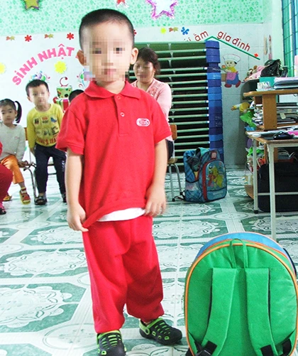 Bé 3 tuổi bị cô giáo đánh tím người vì liên tục vào nhà vệ sinh ảnh 1 Bé 3 tuổi bị cô giáo đánh tím người vì liên tục vào nhà vệ sinh ảnh 1