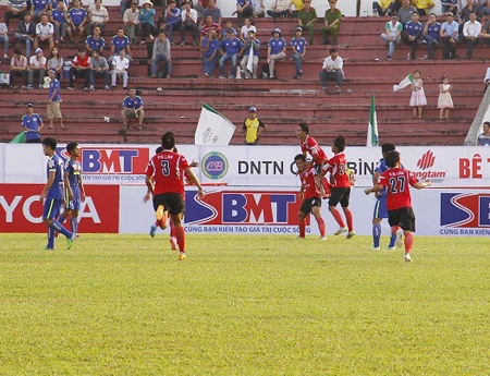 Hoàng Anh Gia Lai gục ngã tại Long An ảnh 2 Hoàng Anh Gia Lai gục ngã tại Long An ảnh 2