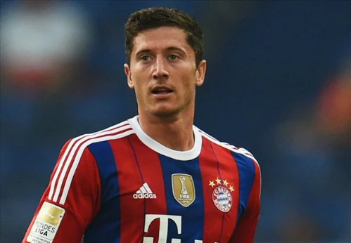 Lewandowski bất ngờ khi Neuer chỉ xếp thứ ba. Ảnh:AFP. 438740-heroa-3205-1421206146.jpg