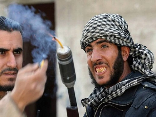 Phe đối lập Syria chế tác hàng loạt vũ khí kỳ dị ảnh 7