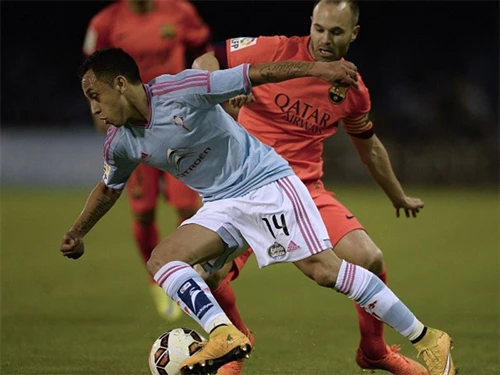 Celta Vigo xứng đáng có một điểm trên sân nhà. iniesta-4627-1428277149.jpg