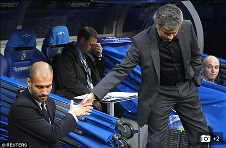Mourinho: ‘Sir Alex Ferguson đã dạy tôi phải tôn trọng đối thủ’ ảnh 4
