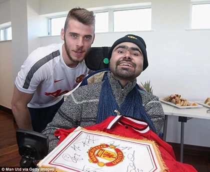 M.U chi 300 triệu bảng mua Hummels, Bale, Pogba, Depay, Clyne, Martinez ảnh 2 M.U chi 300 triệu bảng mua Hummels, Bale, Pogba, Depay, Clyne, Martinez ảnh 2