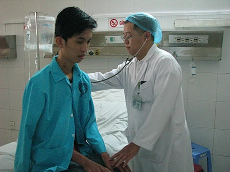 Cứu sống bệnh nhân bị viêm phổi nặng do cúm AH3 ảnh 1