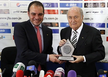 Điểm qua hai ứng viên chủ tịch FIFA trước ngày bầu cử ảnh 1 Điểm qua hai ứng viên chủ tịch FIFA trước ngày bầu cử ảnh 1