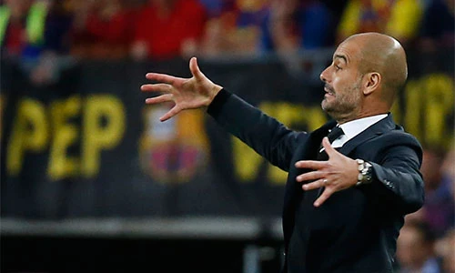 Thất bại trước đội bóng cũ và năm thứ hai liên tiếp bị loại ở bán kết Champions League là cục đắng khó nuốt với Guardiola. Ảnh:Reuters. Guardiola-Bayern-at-Nou-Camp-2875-143233