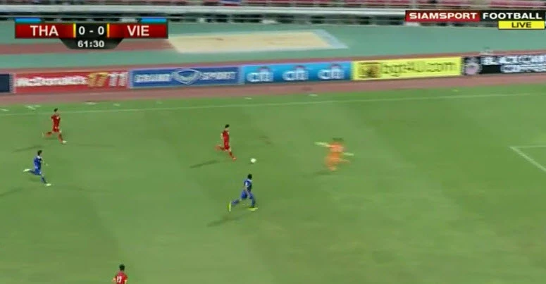 Thái Lan 1-0 Việt Nam: Siêu dự bị giải cứu Kiatisak ảnh 4 Thái Lan 1-0 Việt Nam: Siêu dự bị giải cứu Kiatisak ảnh 4