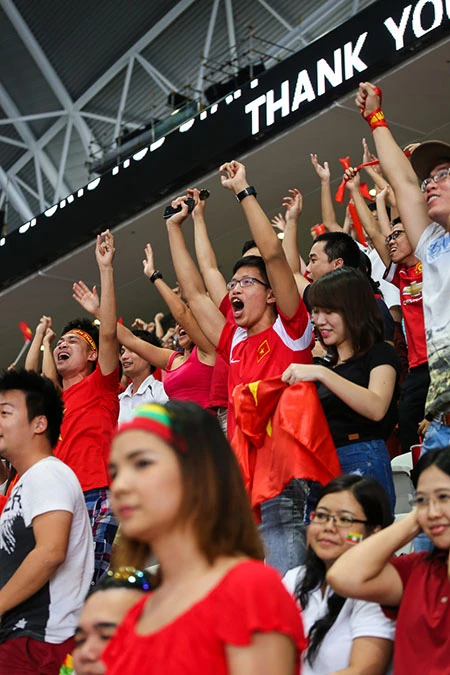 Những hình đẹp trên khán đài SEA Games 28 ảnh 7 Những hình đẹp trên khán đài SEA Games 28 ảnh 7