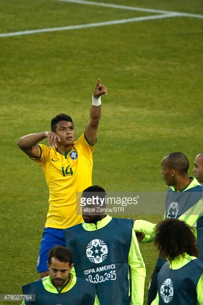 Brazil 2-1 Venezuela: Không Neymar, Brazil vẫn vào tứ kết với ngôi đầu ảnh 2 Brazil 2-1 Venezuela: Không Neymar, Brazil vẫn vào tứ kết với ngôi đầu ảnh 2