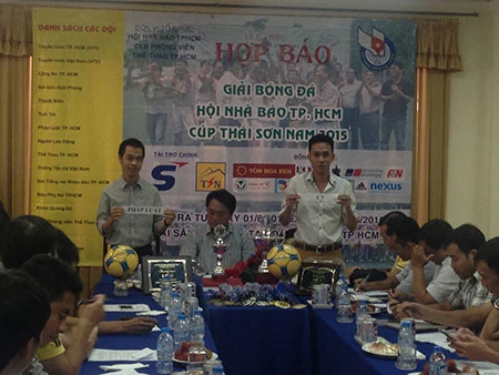 Bốc thăm giải bóng đá hội nhà báo: Pháp luật TP. HCM ‘đụng’ HTV ảnh 1 Bốc thăm giải bóng đá hội nhà báo: Pháp luật TP. HCM ‘đụng’ HTV ảnh 1