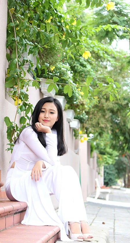 'Nữ sinh phong cách' Trần Bảo Như dịu dàng trong tà áo dài ảnh 13 'Nữ sinh phong cách' Trần Bảo Như dịu dàng trong tà áo dài ảnh 13