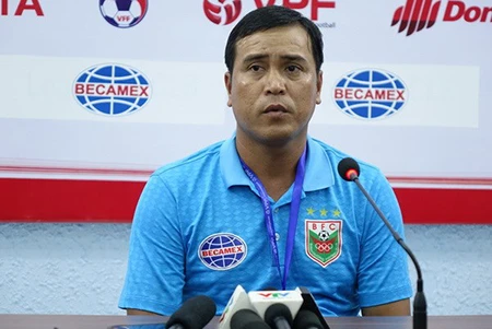 B.Bình Dương vô địch V-League: Thành quả từ lao động cật lực ảnh 1 B.Bình Dương vô địch V-League: Thành quả từ lao động cật lực ảnh 1