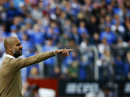 Ferguson từng tiến cử Pep Guardiola ngồi ghế nóng ở M.U ảnh 1