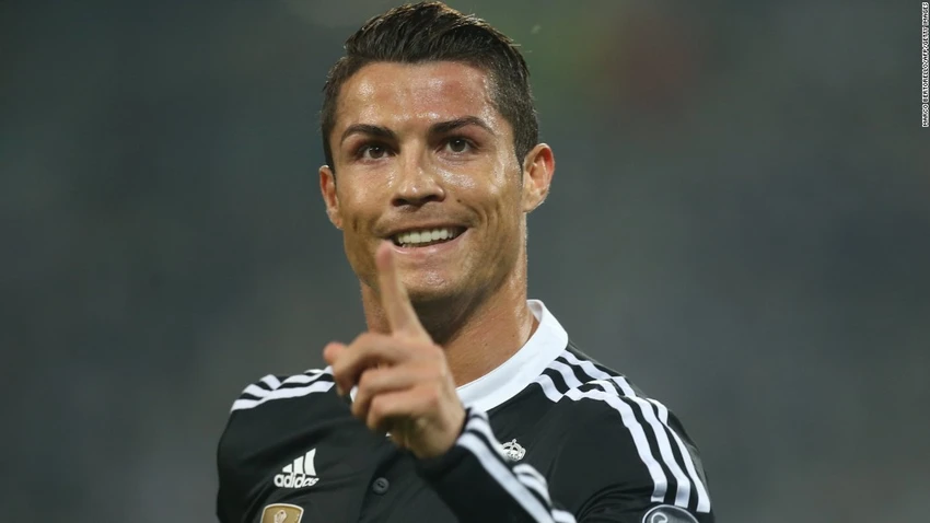 Ronaldo đạt cột mốc 500 bàn thắng ảnh 1