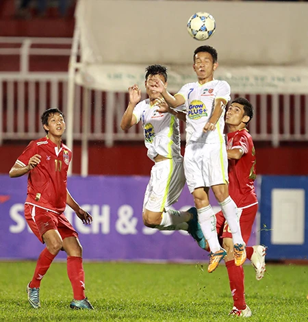 Nhìn lại cuộc rượt đuổi ngoạn mục giữa U21 HAGL và U21 Myanmar ảnh 9 Nhìn lại cuộc rượt đuổi ngoạn mục giữa U21 HAGL và U21 Myanmar ảnh 9
